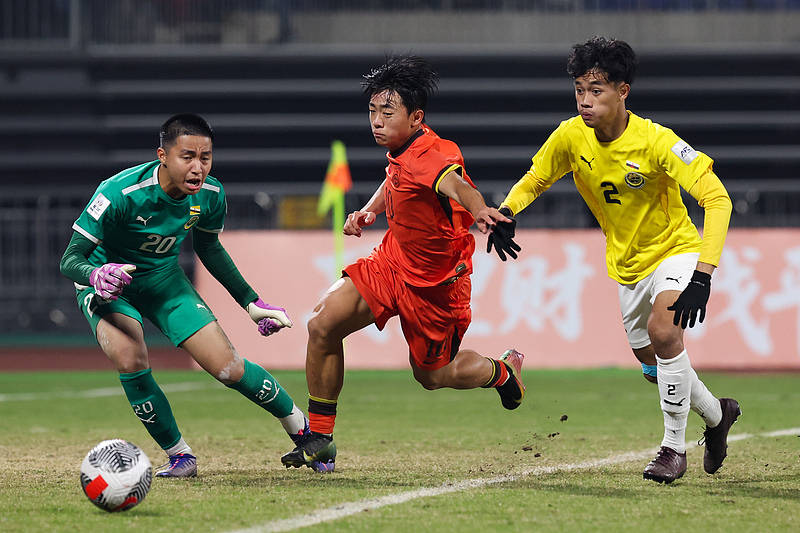 U16国足让中国球迷继续“过年”<strong></p>
<p>东北制药股票</strong>，对手再弱，连续踢出两位数比分也非易事