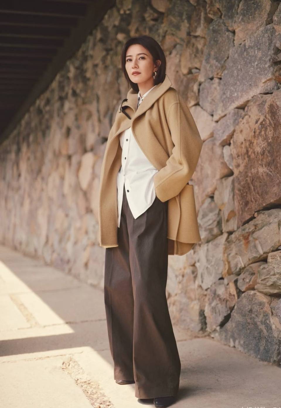 巩俐、梅姨、高圆圆...Power女性冬天少不了一件驼色大衣<strong></p>
<p>东北制药股票</strong>！