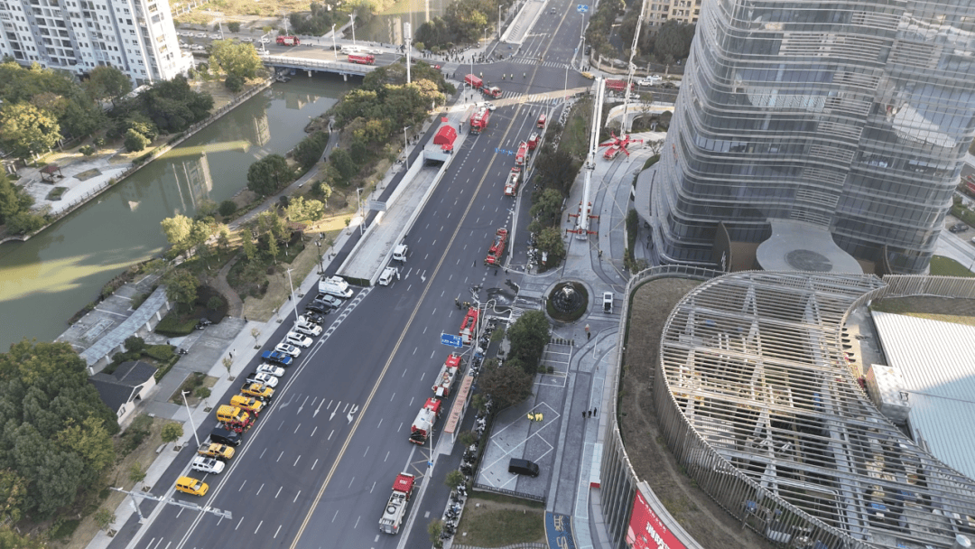 直击339米温州第一高楼“灭火救援现场”<strong></p>
<p>顺丰股票</strong>，多部门紧急联动“以练促战”！