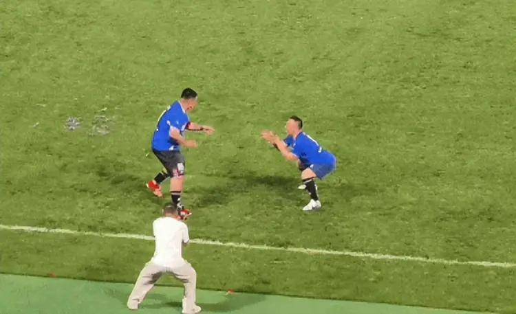 考古 | 赵本山妻子罕见公开现身<strong></p>
<p>广晟有色股票</strong>，气质优雅五官美艳，俩人爱情太感人！