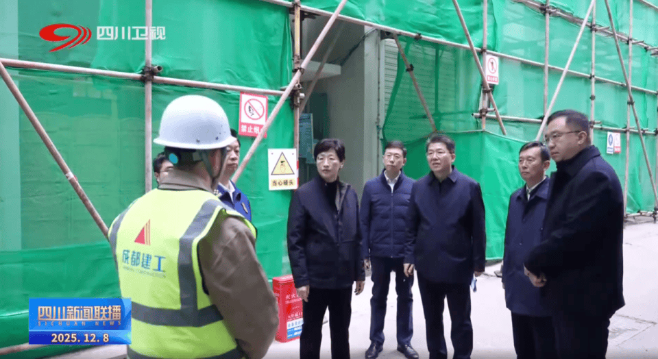 到边到角、全面排查<strong></p>
<p>赤峰黄金股票</strong>，四川省省长赴施工现场，检查高层建筑消防安全