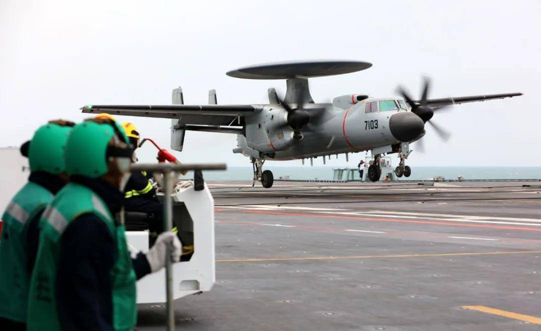 美媒：中日空战将一边倒<strong></p>
<p>欣旺达股票</strong>，不仅靠最强4.5代歼15，解放军还有杀招