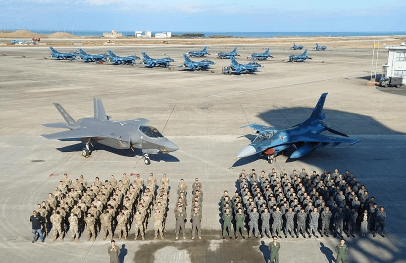 美轰炸机来了<strong></p>
<p>东鹏饮料股票</strong>，不许中国改变现状？遇上歼16，将重现猎火鸡名场面