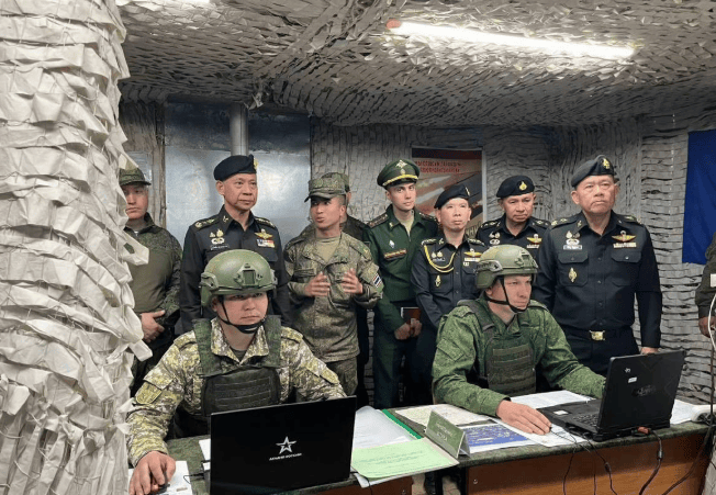 柬埔寨伤亡700人<strong></p>
<p>四川九洲股票</strong>，中企援建大桥被炸！泰国中械军大获全胜，大批导弹成战利品