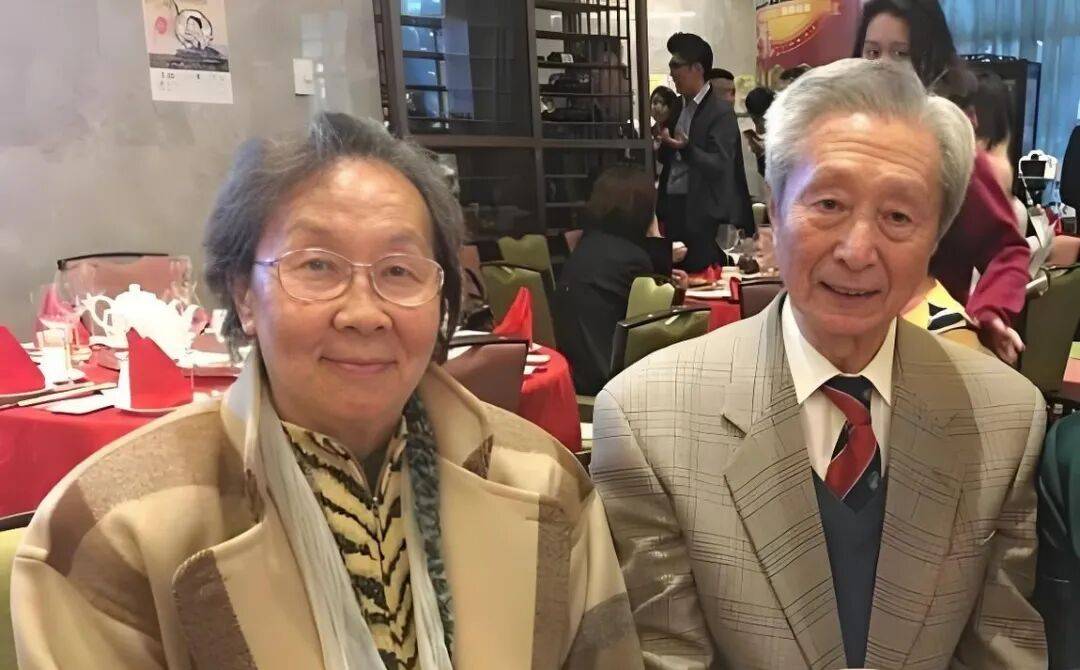 钟瑞去世<strong></p>
<p>四川九洲股票</strong>！宋世雄永别爱妻！