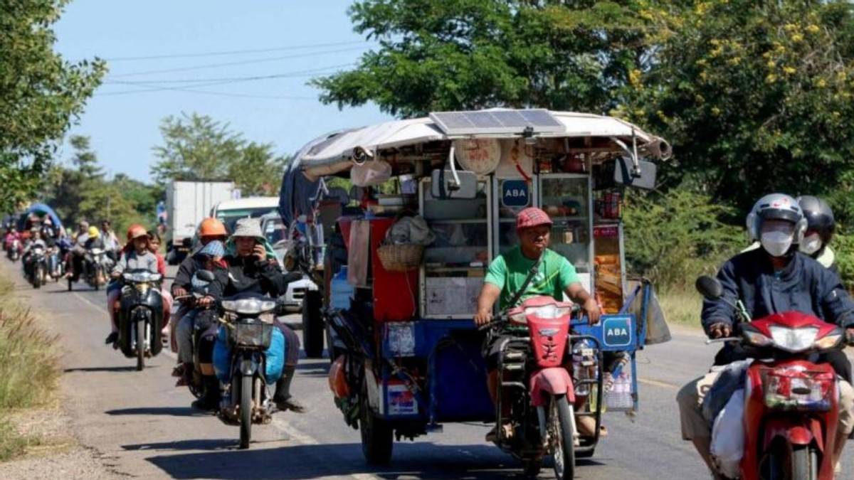 中企承建大桥被炸毁<strong></p>
<p>四川九洲股票</strong>，泰军航母出动，拉起海上封锁线，打到柬埔寨低头认输为止！