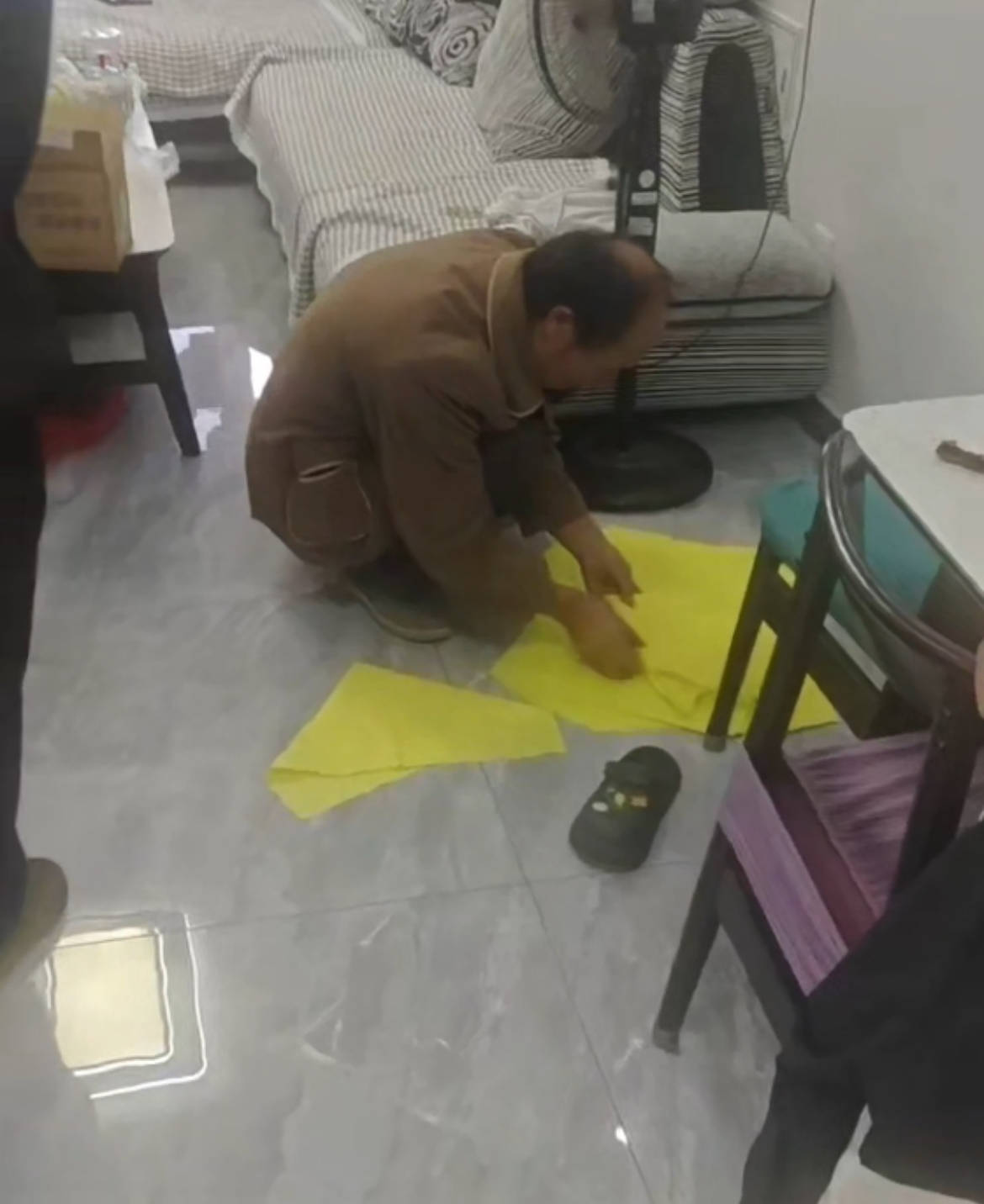 疑因离婚多年的前妻订婚<strong></p>
<p>浦发银行股票</strong>，临沂一男子上门将其杀害，死者家属：检方已提起公诉