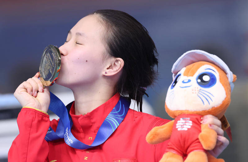 陈芋汐，2025年度世界泳联最佳！