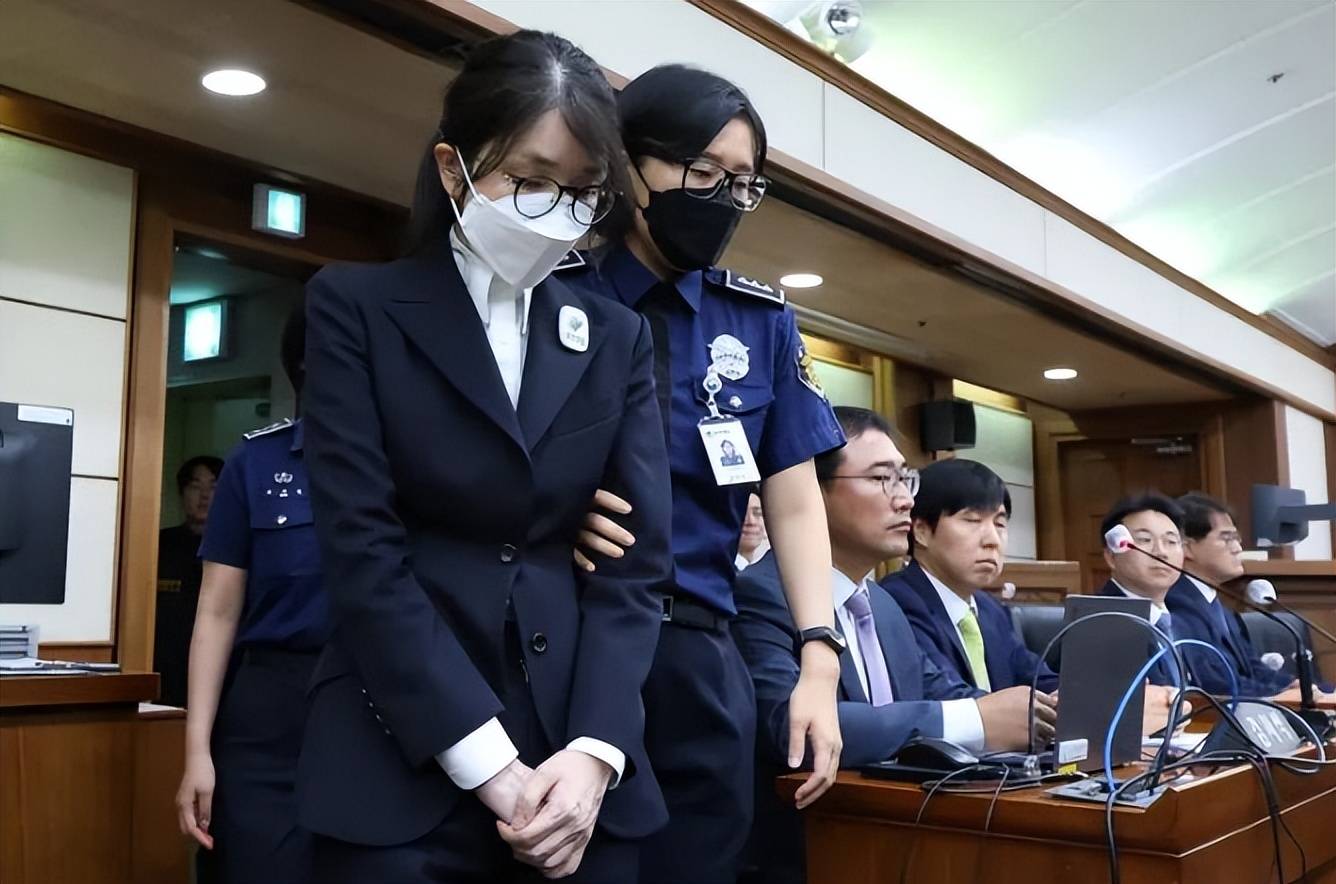 致命一击？金建希招出来的最新口供<strong></p>
<p>光大银行股票</strong>，成了压垮尹锡悦的最后一根稻草