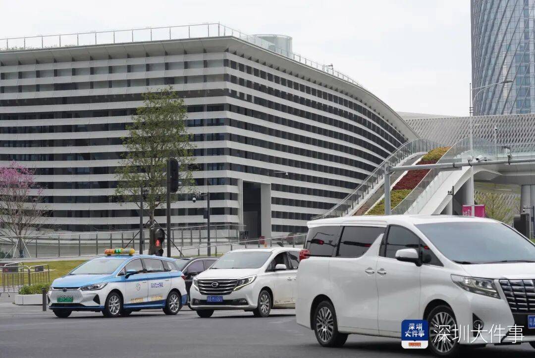 已撤下！深圳网红地标火速拆除争议招牌<strong></p>
<p>金力永磁股票</strong>，曾连夜发公开信