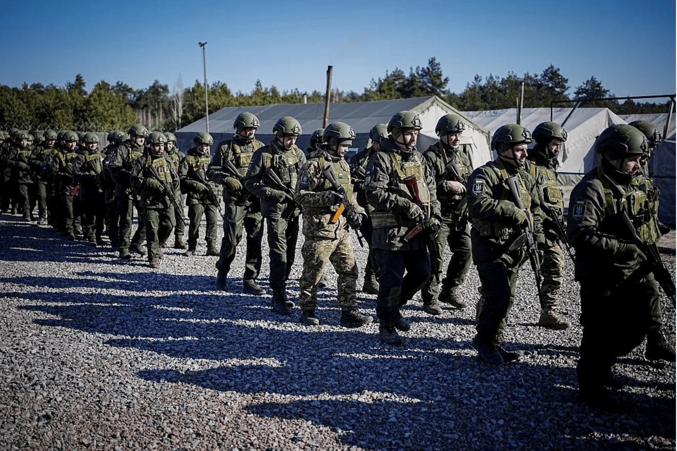 情况骤变！乌24小时夺回市中心<strong></p>
<p>金力永磁股票</strong>，乌军3个旅反攻俄军2个军