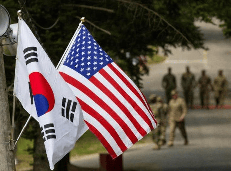 回国不到24小时<strong></p>
<p>中天科技股票</strong>,李在明在高层会议上,用39个字评价访华之行!