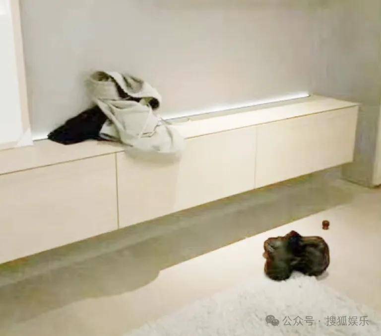 刚开年又曝一对相差15岁的恋情？他这一周两段绯闻真是连环暴击啊<strong></p>
<p>中天科技股票</strong>！