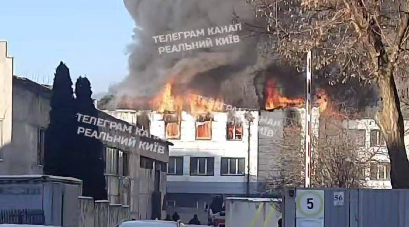 斩首乌克兰高官<strong></p>
<p>中天科技股票</strong>，俄军图95升空被召回，发生了什么？基辅空战爆发