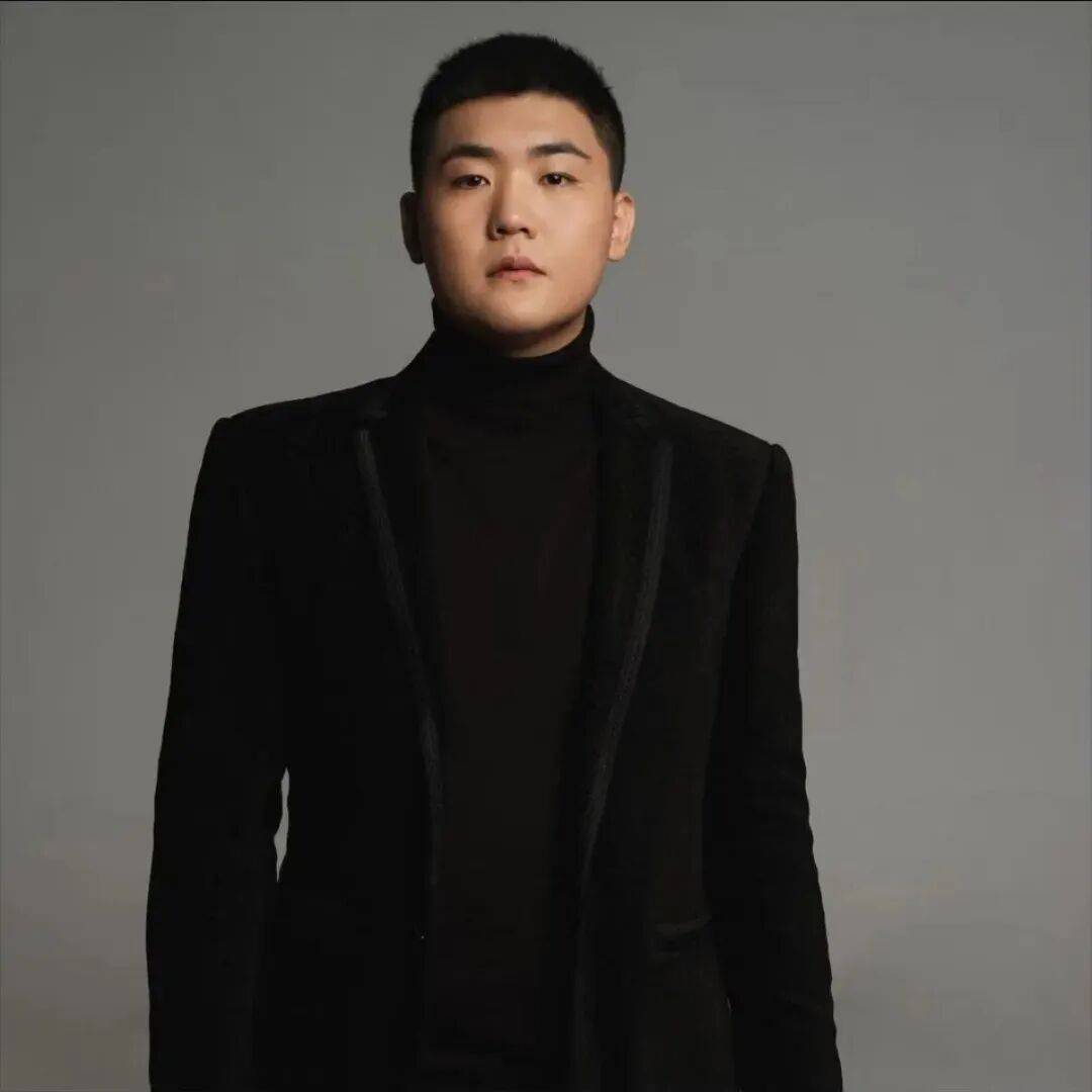 刚刚!闫学晶儿子道歉:“娘的错<strong></p>
<p>江西铜业股票</strong>,儿子担!感谢大家的监督批评!我们错了”