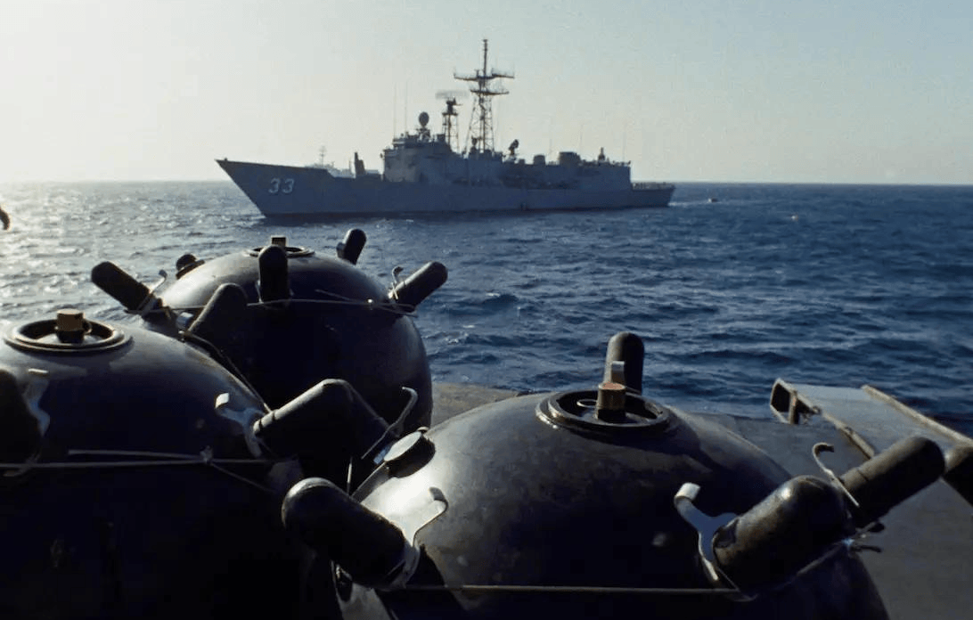 6000枚伊朗水雷还没放<strong></p>
<p>星星科技股票</strong>，布雷船先炸沉，特朗普警告：前所未有轰炸