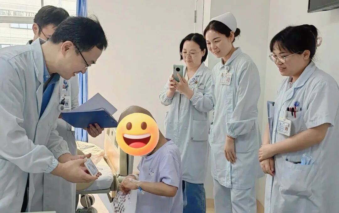 “感觉天塌了”！深圳女孩5岁患癌<strong></p>
<p>捷捷微电股票</strong>，爸妈决定：为她冻存卵巢组织
